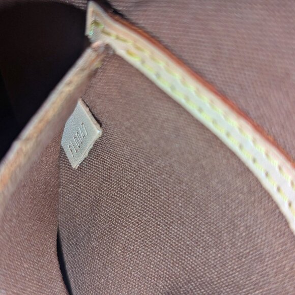 Louis Vuitton ALMA PM Handbag 100% AUTHENTIC - Picture 5 of 16